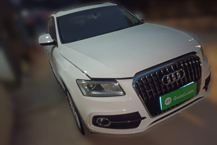 Used Audi Q5 2018 Collector's Edition 40 TFSI Technology Model
