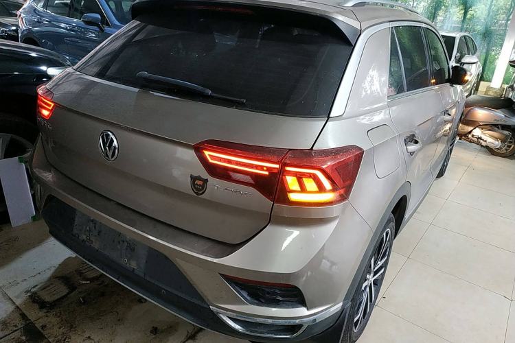 Used Volkswagen T-ROC 2018 280TSI DSG Two-Wheel-Drive Comfort Version China V Standard