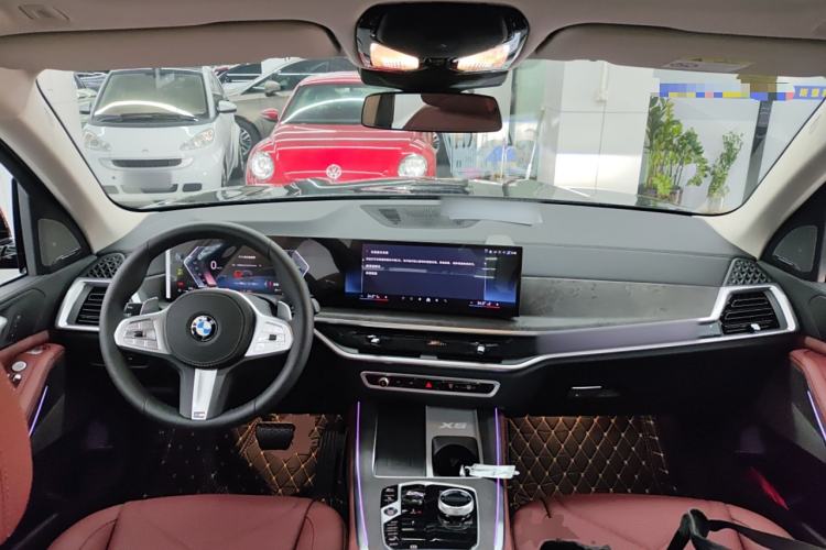 Used BMW X5 2023 xDrive 30Li M Sport Package