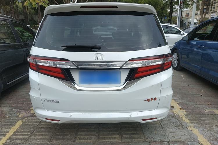 Used Honda Odyssey 2015 Revised 2.4L Luxury Edition