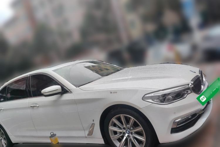 Used BMW 5 Series New Energy 2018 530Le Luxury Package Front Right 45 Deg