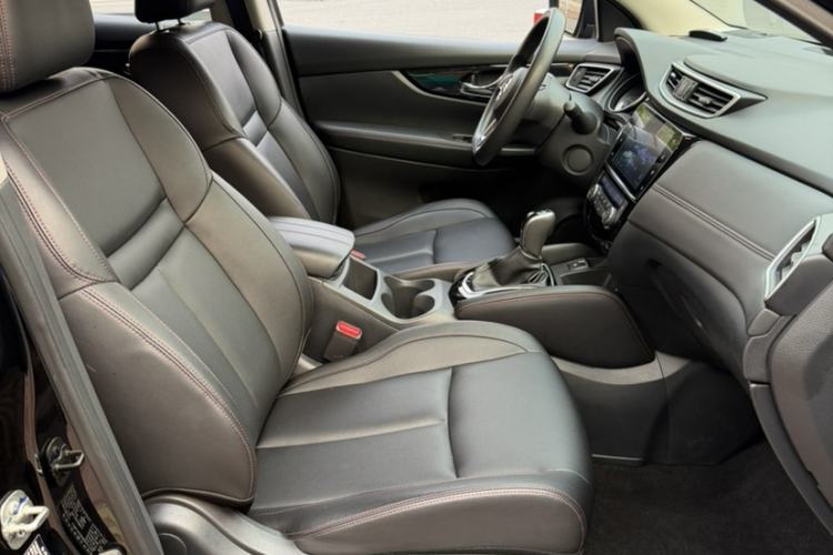 Used Nissan Qashqai 2022 2.0L CVT XV Smart Enjoyment Version Interior 6