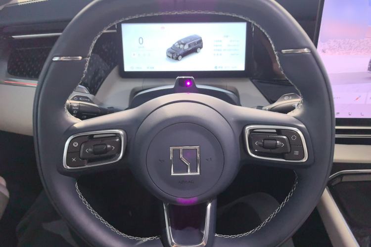 Used Zeekr 009 2024 7-Seater Walk-Through Version Four-Wheel Drive 108 kWh
