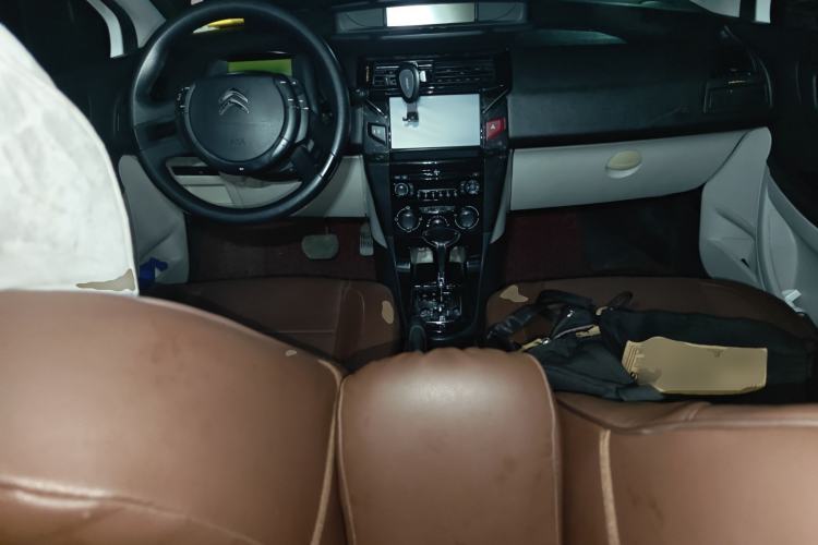 Used Citroen C-Quatre 2013 Sedan 1.6L Automatic Prestige Model Center Console