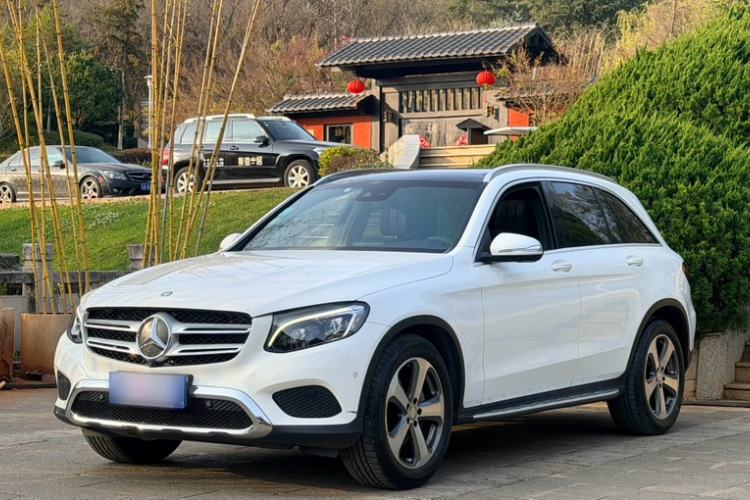 Used Mercedes-Benz GLC 2016 GLC 300 4MATIC Dynamic Model
