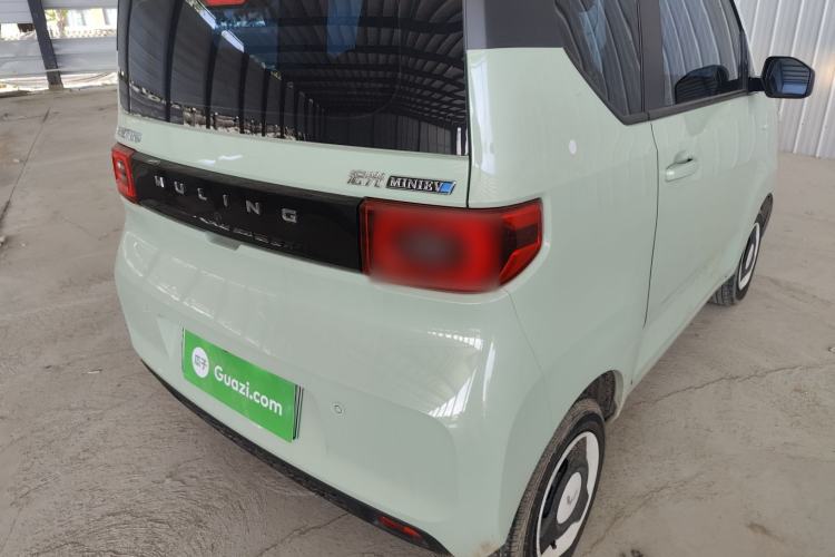 Used Wuling Hongguang MINIEV 2022 Macaron Premium Model – Lithium Ternary Battery Right Rear Taillight