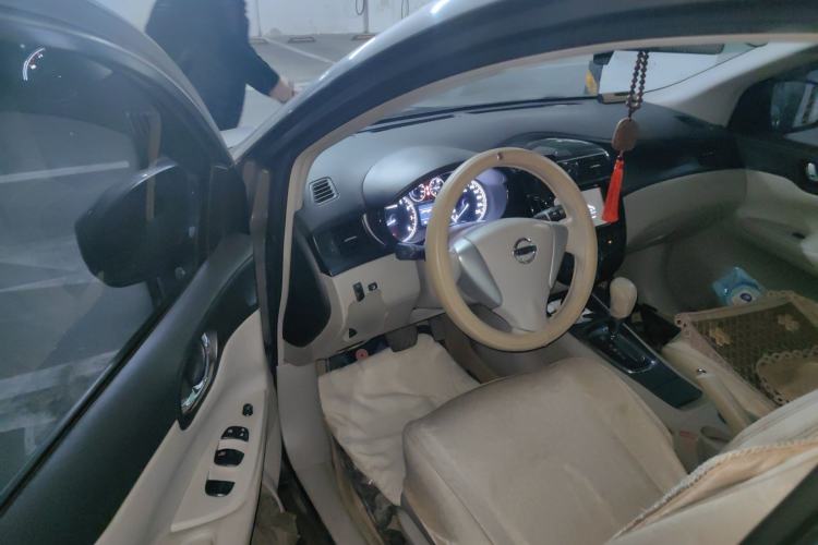 Used Nissan Tiida 2013 1.6L CVT Cool Cafe Edition