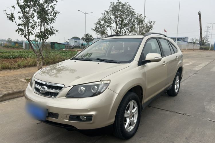 Used BYD S6 2014 2.4L Automatic Prestige 5-Seater
