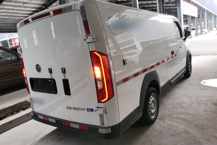 Used Foton Intelligent Blue Elf E7 2024 All-Electric Van Flat Roof 2 Seats CATL 46.36 kWh