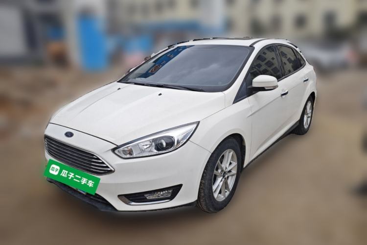 Used Ford Focus 2015 Sedan 1.6L Manual Fashion Edition