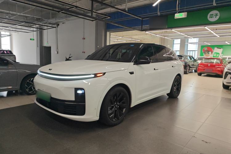 Used Li Auto L7 2023 Pro Model Exterior 1