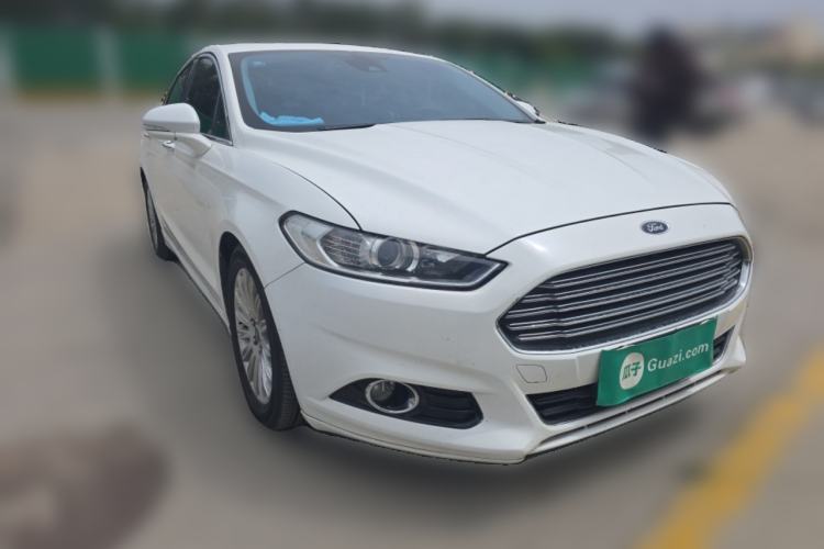 Used Ford Mondeo 2013 2.0L GTDi 200 Fashion Edition Front Right 45 Deg