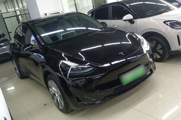 Used Tesla Model Y 2023 Rear-Wheel-Drive Version
