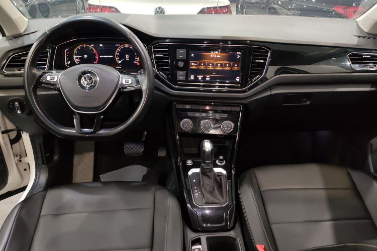 Used Volkswagen T-ROC 2020 280TSI DSG Two-Wheel Drive Comfort Version Center Console