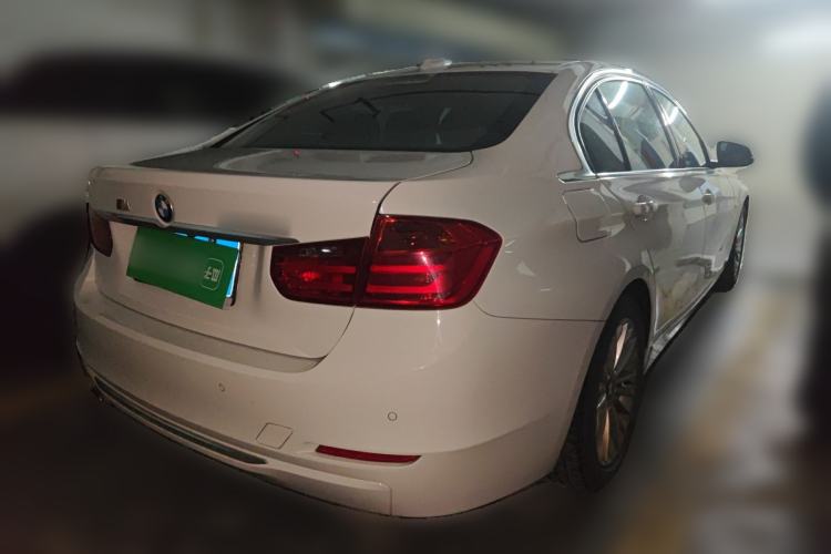 Used BMW 3 Series 2013 Facelift 320Li Fashion Design Package Rear Right 45 Deg