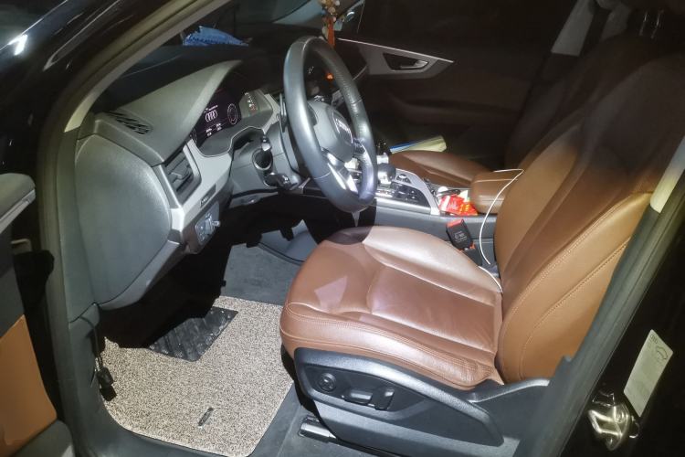 Used Audi Q7 2018 45 TFSI Technology Edition Left Front Seat