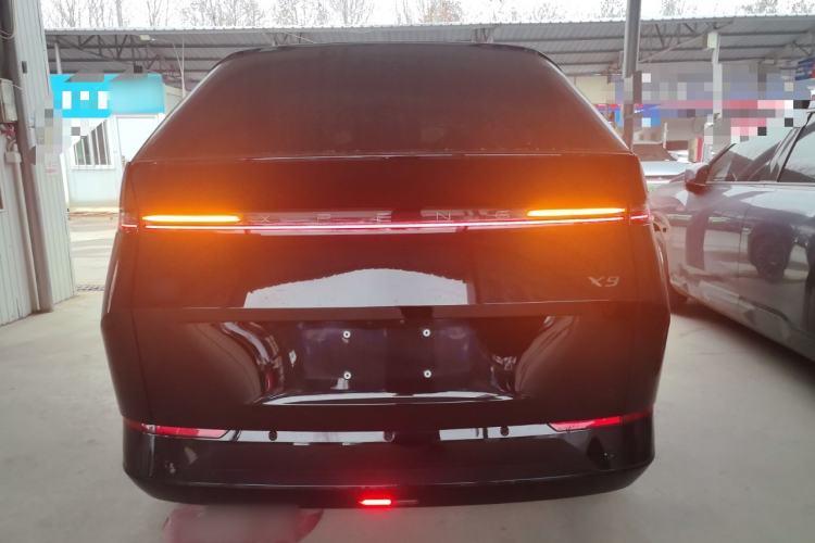 Used XPeng X9 2025 740 Ultra-Long Range Max
