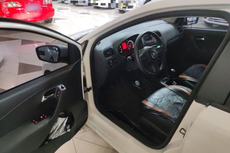 Used Volkswagen Polo 2013 1.4L Manual Fashion Edition
