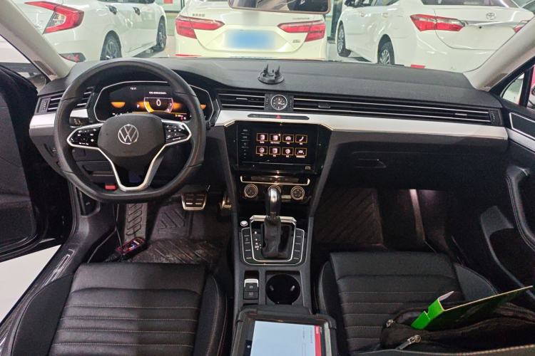 Used Volkswagen Magotan 2025 Zhongxiang Version 280TSI DSG Comfort Edition