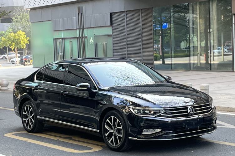 Used Volkswagen Magotan 2020 330TSI DSG Leading Model
