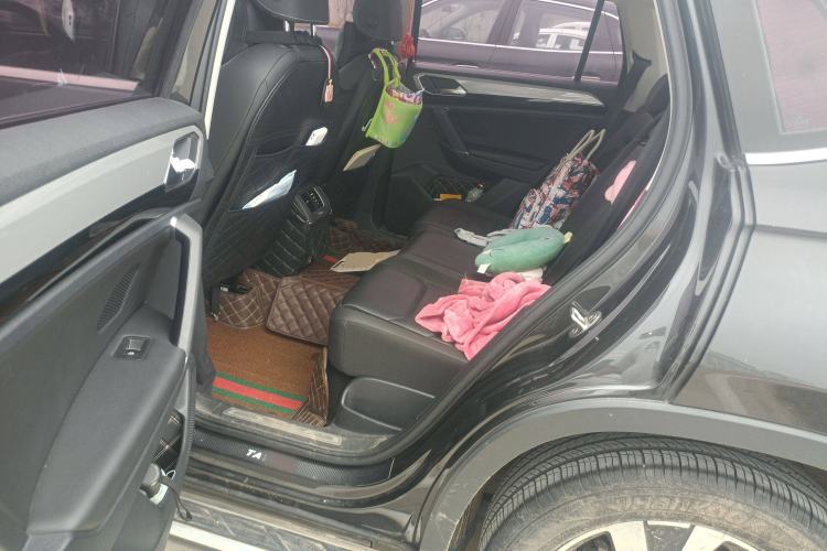 Used Volkswagen Tayron 2020 330TSI Two-Wheel Drive Luxury Smart Connectivity Version Left Rear Seat