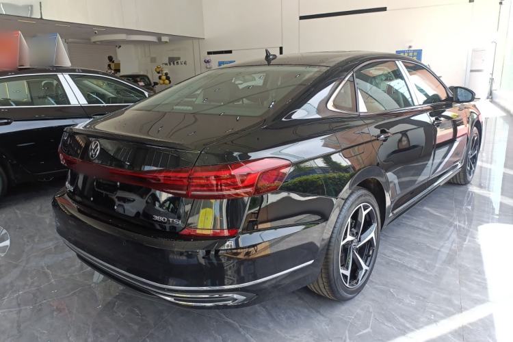 Used Volkswagen Passat 2026 Model, Outstanding 380TSI Xingkong Longteng Edition