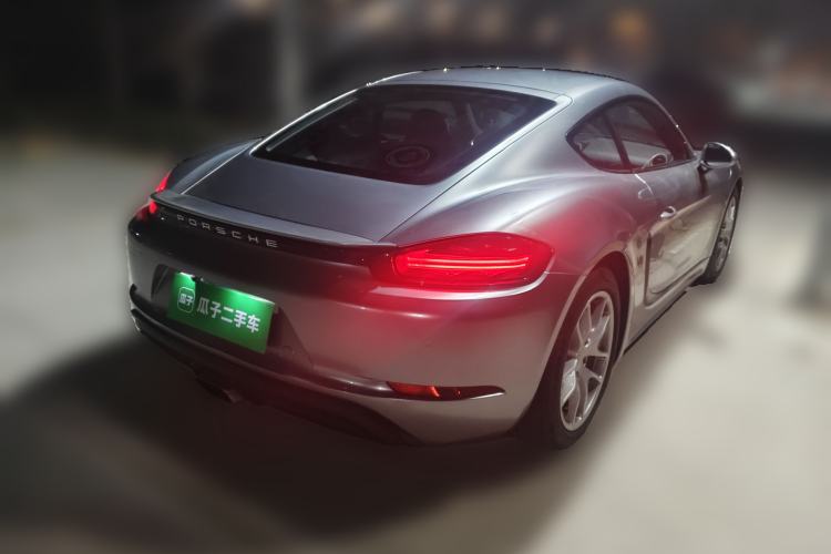 Used Porsche 718 2018 Cayman 2.0T Rear Right 45 Deg