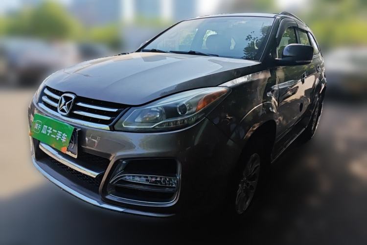 Used JMC Yusheng S350 2013 2.4T Automatic 4x4 Diesel Ultra-Luxury 7-Seater