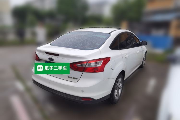 Used Ford Focus 2012 Sedan 1.6L Manual Fashion Edition
