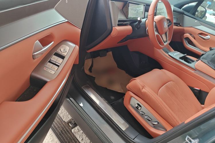 Used BYD Tang L 2025 EV 600KM All-Wheel-Drive LiDAR Flagship Model
