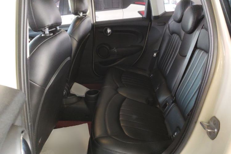 Used MINI 2018 1.5T ONE Five-Door Edition Left Rear Seat