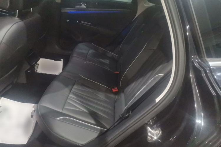 Used Volkswagen Passat 2022 330TSI Starry Luxury Edition – Exclusive Special Edition