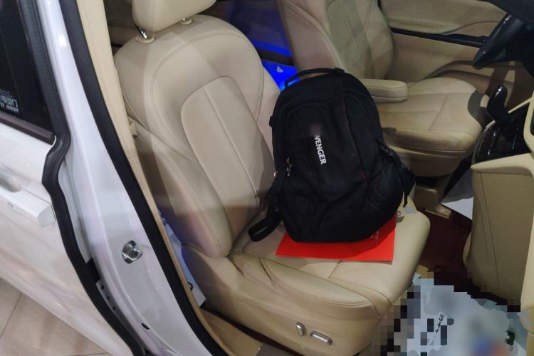 Used Buick GL8 2023 ES Lu Zun Deluxe Model
