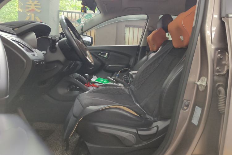 Used Hyundai ix35 2015 2.0L Automatic 2WD Smart Type China IV