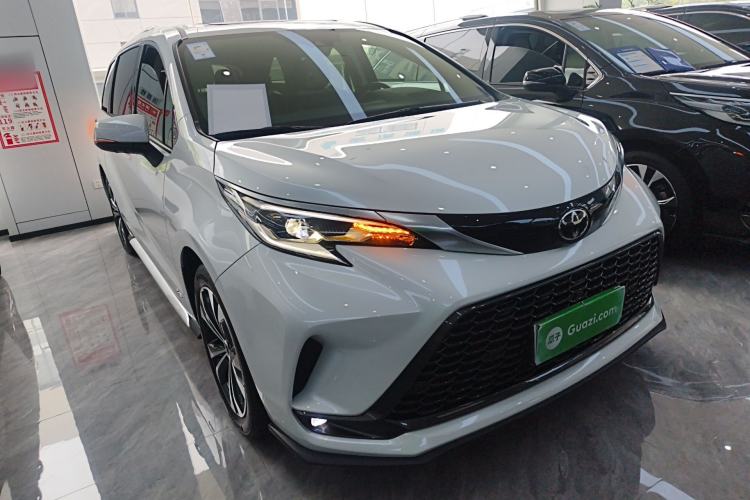 Used Toyota Granvia 2024 2.5L Hybrid Prestige ULTRA Edition Exterior 1