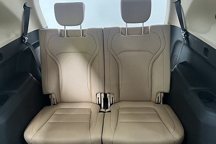 Used Landian E5 PLUS 2025 165 km Long-Range Version PLUS 7-Seater