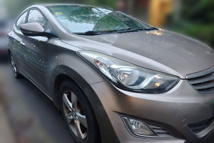 Used Hyundai Elantra (5th Generation / Langdong) 2013 1.6L Automatic Luxury Model Front Right 45 Deg