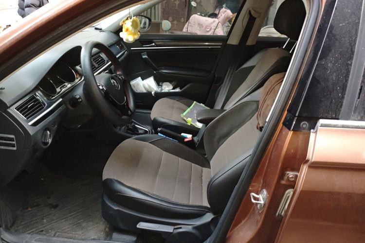 Used Volkswagen C-TREK 2017 230TSI DSG Comfort Version Left Front Seat