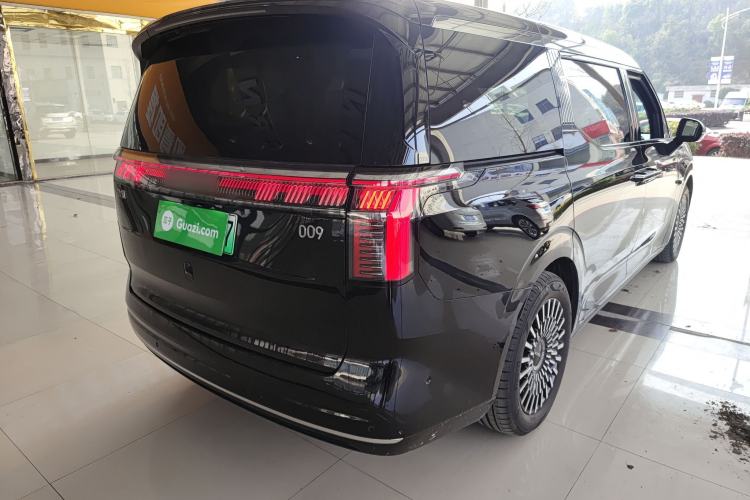 Used Zeekr 009 2022 WE Edition
