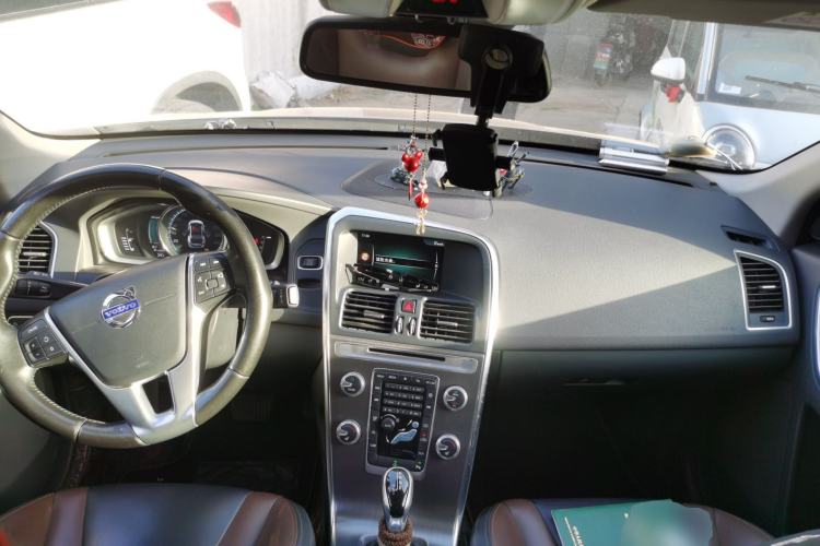 Used Volvo XC60 2015 T5 Smart Upgrade Model
