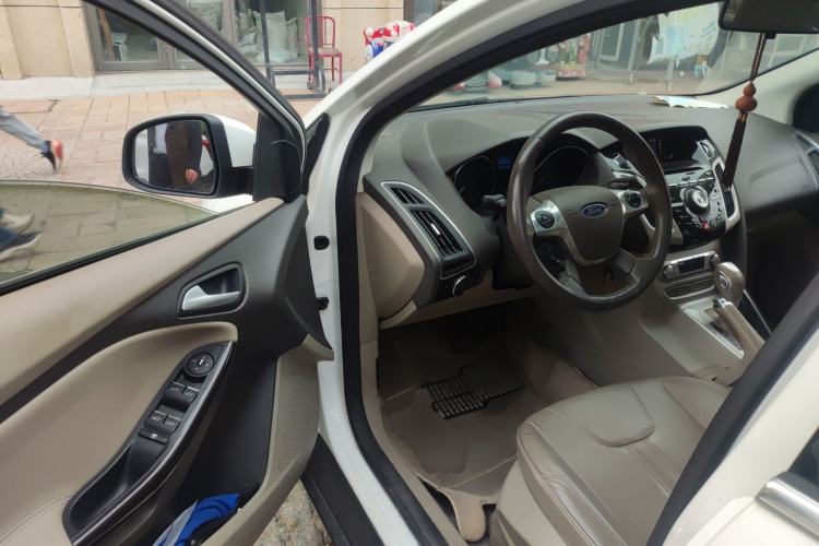 Used Ford Focus 2012 Sedan 1.6L Automatic Prestige Model Driver Seat