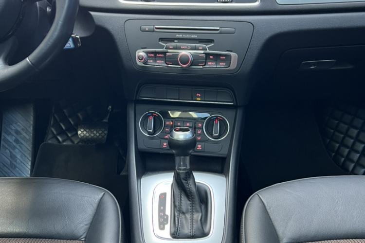 Used Audi Q3 2017 30 TFSI Fashion Model Interior 3