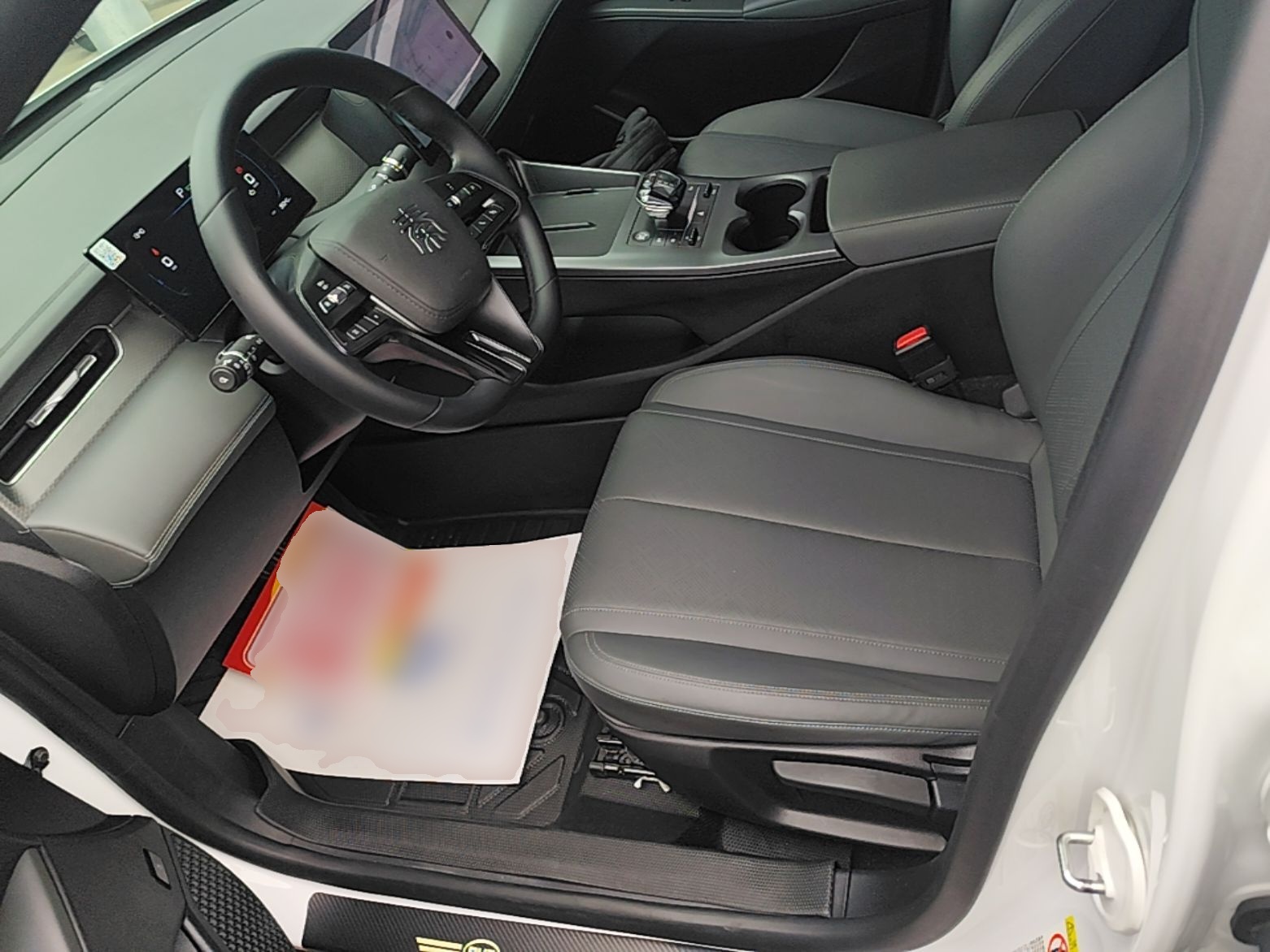 BYD Qin PLUS 2025 DM-i Smart Drive 55KM Leading Model — снимка 17