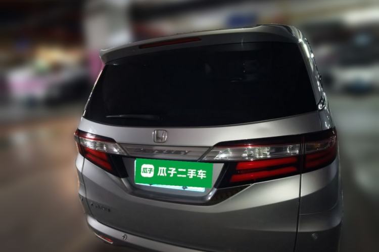Used Honda Odyssey 2015 2.4L Luxury Edition Rear