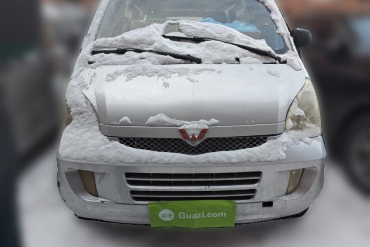 Used Wuling Rongguang 2011 1.2L Base Version
