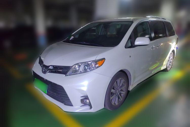 Used Toyota SIENNA 