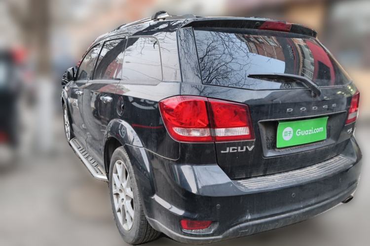 Used Dodge Journey 2013 2.4L Two-Wheel Drive Luxury Version
