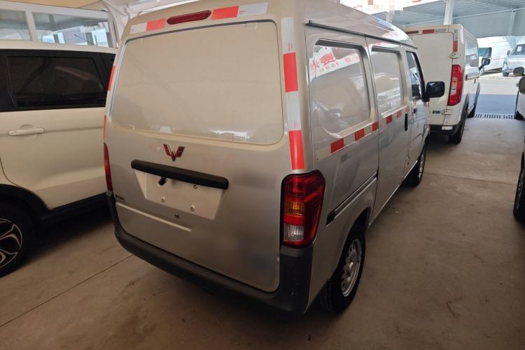 Used Wuling Zhiguang 2023 1.5L Utility Version with Enclosed Windows 2 Seats