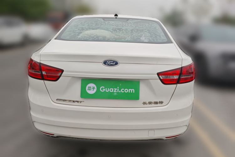 Used Ford Escort 2015 1.5L Automatic Comfort Edition
