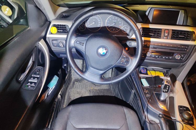 Used BMW 3 Series 2015 320i Luxury Line Stylish Edition
